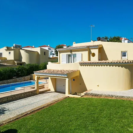 Villa Pinheiro