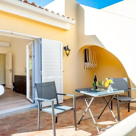 Βίλα Pinheiro Αλμπουφέιρα