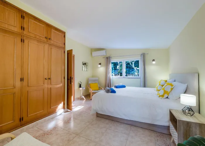 Pinheiro * 阿尔布费拉